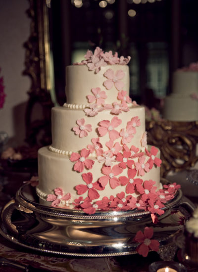 white wedding cakes_7