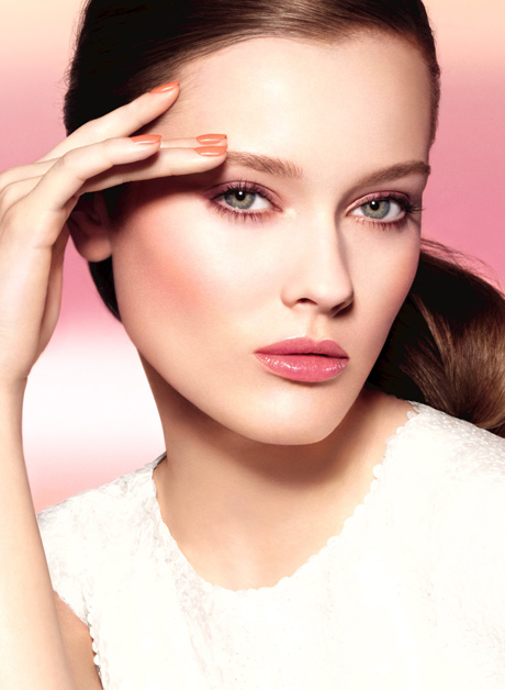 Create a Fresh Spring Look With the New Délices Pastel de CHANEL Makeup  Collection - S/ magazine