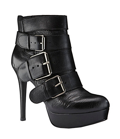 Gianni Bini Women’s Boots Collection 2012