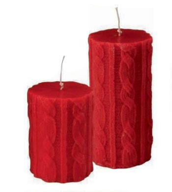 Kitchen Accessories with Knitted and Crochet Motifs