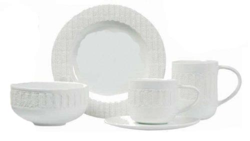 Kitchen Accessories with Knitted and Crochet Motifs