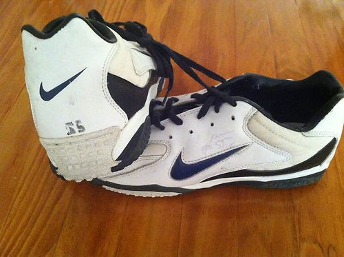 junior seau shoes