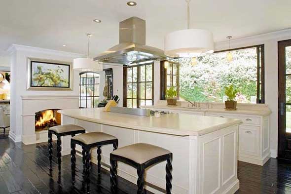 Kim-Kardashian-Kitchen-Celebrity-Kitchens Kim-Kardashian-Kitchen-Celebrity-Kitchens