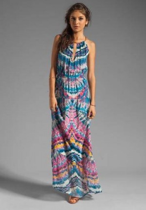 Look Hot This Year with Maxi Dresses 2013