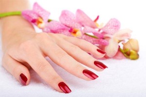 Look Awesome With the Hottest Nail Polish Trends 2022