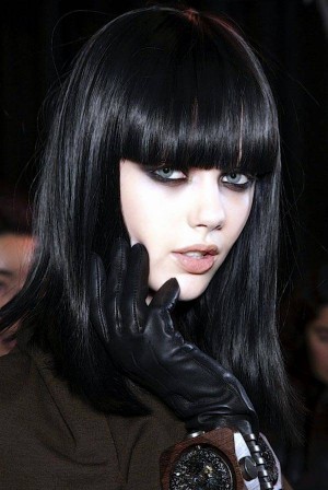 19 Gorgeous Winter Hairstyles to Inspire New Looks