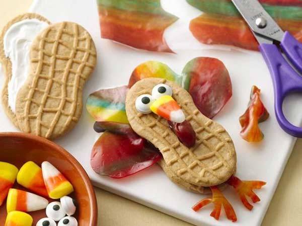 Thanksgiving 2013 - Decorations, Food, And Activities (10)