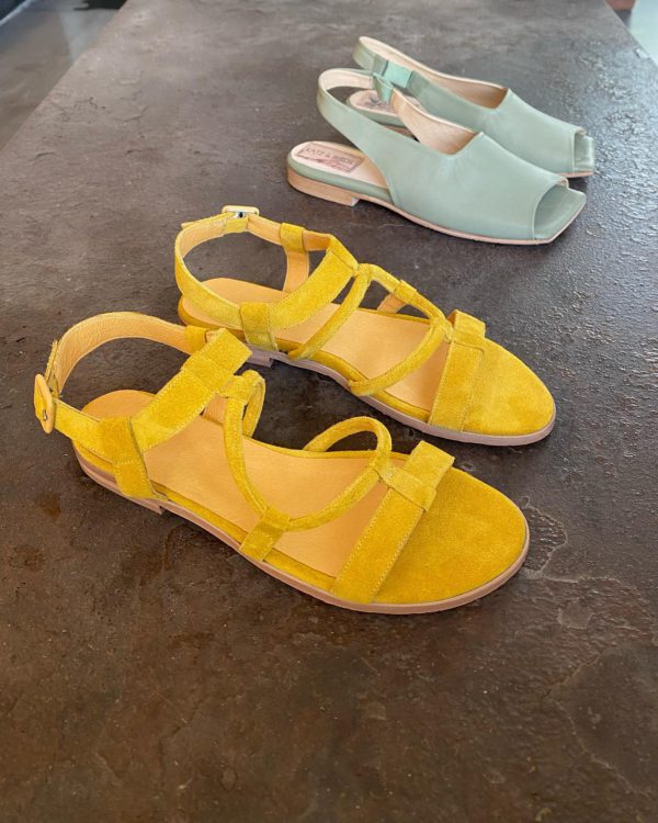 Women's Suede Flat Sandals